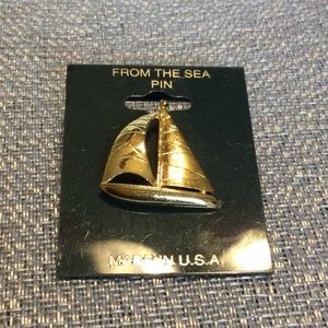 ‼️2-Item Jewelry Bundle ‼️Ship Pin & Rhinestone Angel brooch